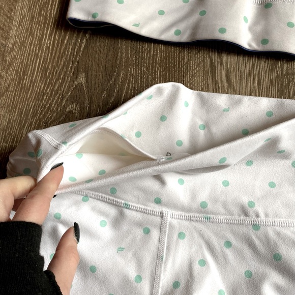 🎶Fabletics 2 piece - Picture 5 of 8